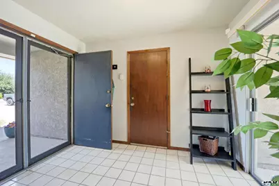 110 Encino Dr, Pueblo, CO 81005 - Photo 8