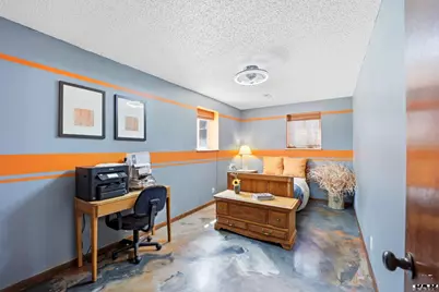 110 Encino Dr, Pueblo, CO 81005 - Photo 42