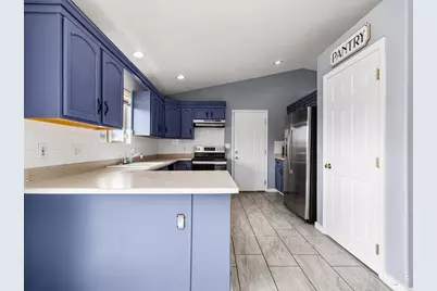 807 S Aguilar Ln, Pueblo West, CO 81007 - Photo 8