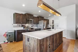 1073 W Mescalero Dr, Pueblo, CO 81007 - Photo 8