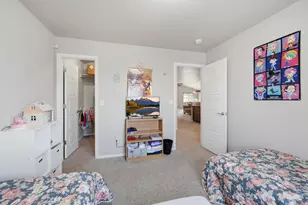1073 W Mescalero Dr, Pueblo, CO 81007 - Photo 18
