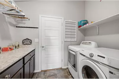 1073 W Mescalero Dr, Pueblo, CO 81007 - Photo 22