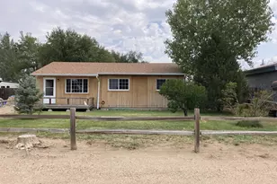 725 Sherman Ave, Ordway, CO 81063 - Photo 2