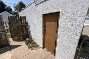 2431 Wyoming Ave, Pueblo, CO 81004 - Photo 8