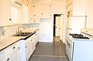1917 Court St, Pueblo, CO 81003 - Photo 8
