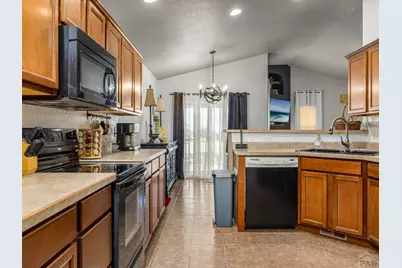 1140 W Shenandoah Dr, Pueblo West, CO 81007 - Photo 12