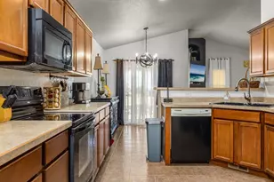 1140 W Shenandoah Dr, Pueblo West, CO 81007 - Photo 12