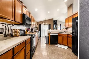 1140 W Shenandoah Dr, Pueblo West, CO 81007 - Photo 6