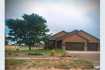 1140 W Shenandoah Dr, Pueblo West, CO 81007 - Photo 1