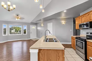 686 N Mancos Dr, Pueblo West, CO 81007 - Photo 8