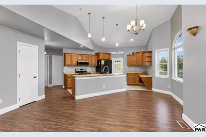686 N Mancos Dr, Pueblo West, CO 81007 - Photo 10