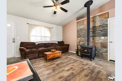5076 Fort Crockett Ave, Colorado City, CO 81019 - Photo 4