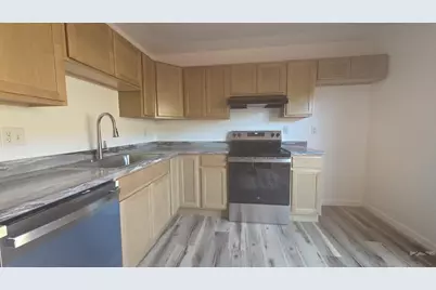 2111 Chatalet Lane #J, Pueblo, CO 81005 - Photo 6
