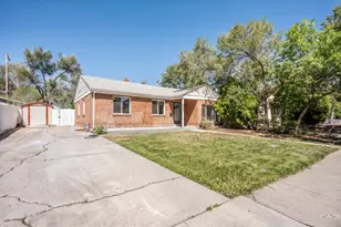 2827 8th Ave, Pueblo, CO 81003 - Photo 22