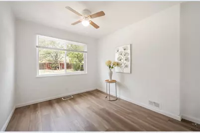 2827 8th Ave, Pueblo, CO 81003 - Photo 20