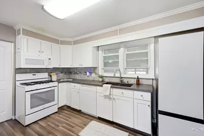 1601 Englewood Dr, Pueblo, CO 81005 - Photo 16