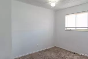 556 Pear St, Pueblo, CO 81005 - Photo 18