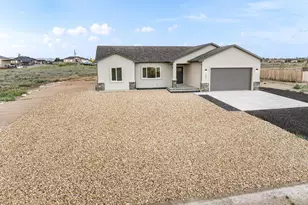 1247 N Saltbush Ln, Pueblo West, CO 81007 - Photo 2