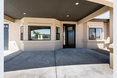 307 N Lyons Dr, Pueblo, CO 81007 - Photo 2
