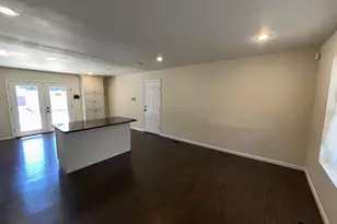 8 Sovereign Cir, Pueblo, CO 81005 - Photo 2