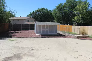 8 Sovereign Cir, Pueblo, CO 81005 - Photo 18