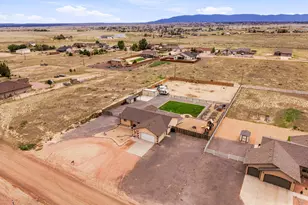 489 N Escondido Dr, Pueblo West, CO 81007 - Photo 36
