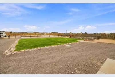 489 N Escondido Dr, Pueblo West, CO 81007 - Photo 28