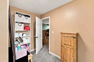 489 N Escondido Dr, Pueblo West, CO 81007 - Photo 18