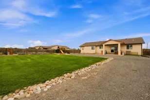 489 N Escondido Dr, Pueblo West, CO 81007 - Photo 30