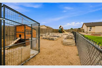 489 N Escondido Dr, Pueblo West, CO 81007 - Photo 32