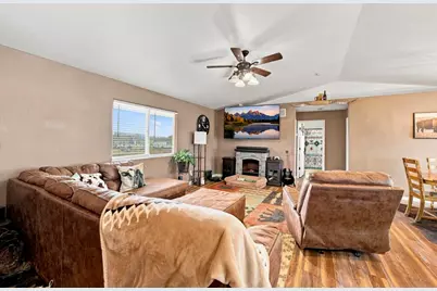 489 N Escondido Dr, Pueblo West, CO 81007 - Photo 6
