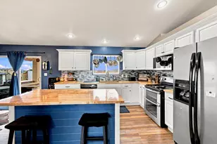 489 N Escondido Dr, Pueblo West, CO 81007 - Photo 8