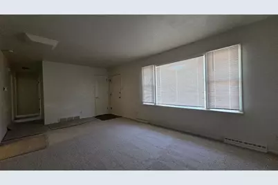 26 Caledonia Rd, Pueblo, CO 81001 - Photo 4