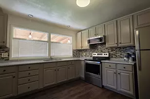 26 Caledonia Rd, Pueblo, CO 81001 - Photo 6