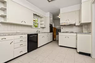 1322 Claremont Ave, Pueblo, CO 81004 - Photo 10