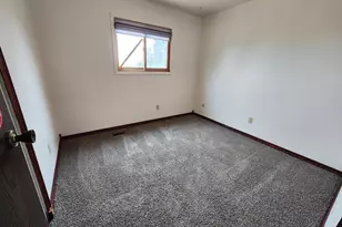 19 Hampton Ct, Pueblo, CO 81001 - Photo 12