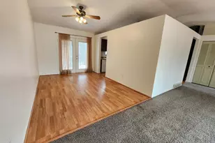 19 Hampton Ct, Pueblo, CO 81001 - Photo 6