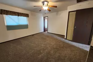 19 Hampton Ct, Pueblo, CO 81001 - Photo 16