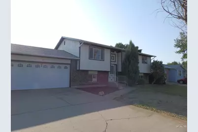 1109 Russell Ave, La Junta, CO 81050 - Photo 2