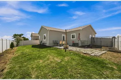 2101 O'Neal Cir, Pueblo, CO 81004 - Photo 22