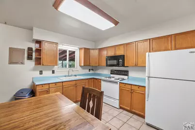 549 Hewitt St, Pueblo, CO 81005 - Photo 6