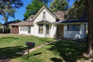 900 Washington Ave, Rocky Ford, CO 81067 - Photo 2