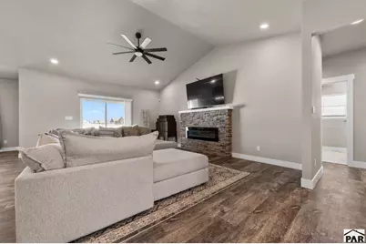 809 E Cabaret Dr, Pueblo West, CO 81007 - Photo 10