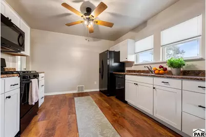 1302 E 10th St, Pueblo, CO 81001 - Photo 32