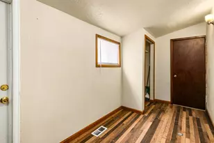 1419 E 3rd St, Pueblo, CO 81001 - Photo 8