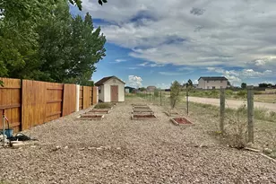 490 S Archdale Dr, Pueblo West, CO 81007 - Photo 20