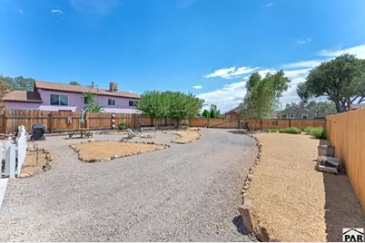 1127 E 3rd St, Pueblo, CO 81001 - Photo 28