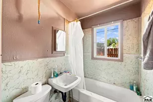 2006 E 7th St, Pueblo, CO 81001 - Photo 12