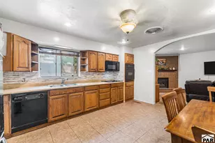 15 Macalester Rd, Pueblo, CO 81001 - Photo 8