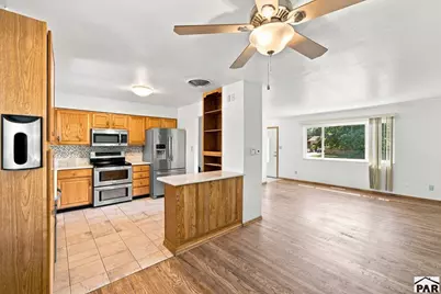540 Starlite Dr, Pueblo, CO 81005 - Photo 8